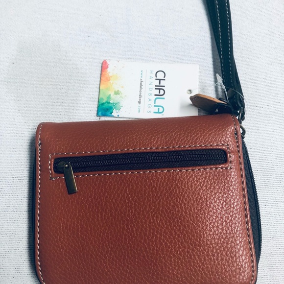 Chala *FREE POPSOCKET* Hedgehog Wallet/Wristlet - Picture 4 of 7